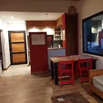 Duplex A Estrenar En Barrio Residencial